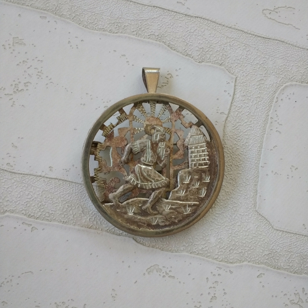 Silver Pendant/Brooch